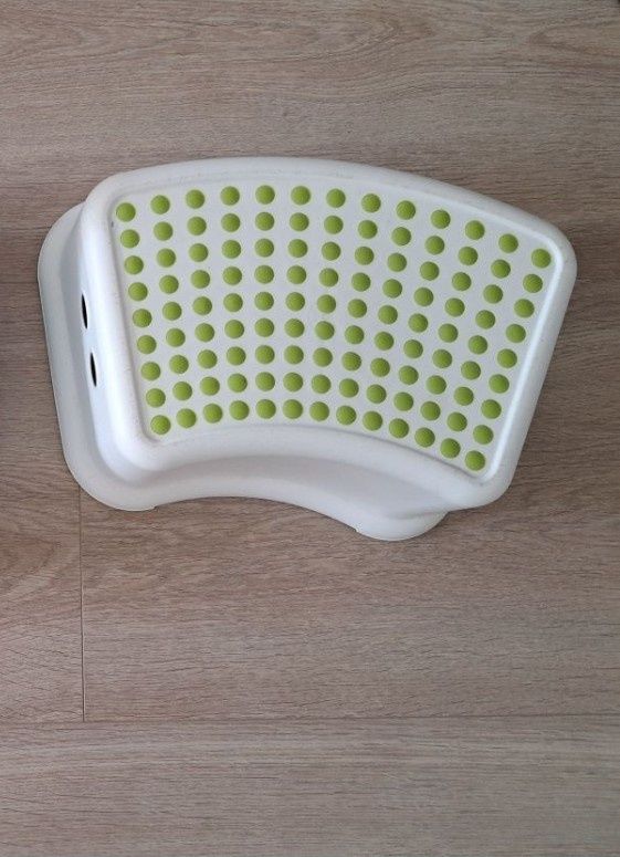 Nocnik, podkładka, podnóżek IKEA j. Nowe