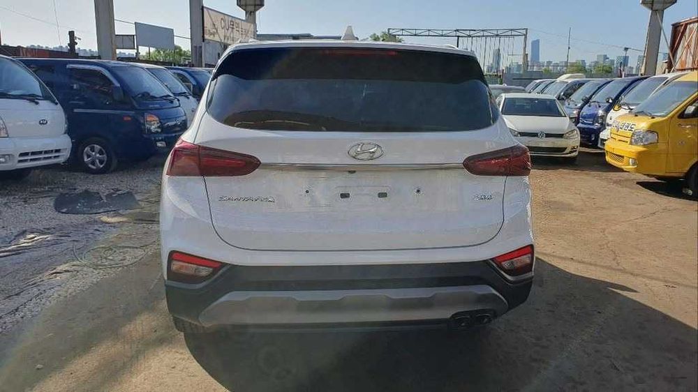 Hyundai Santa Fe 2WD