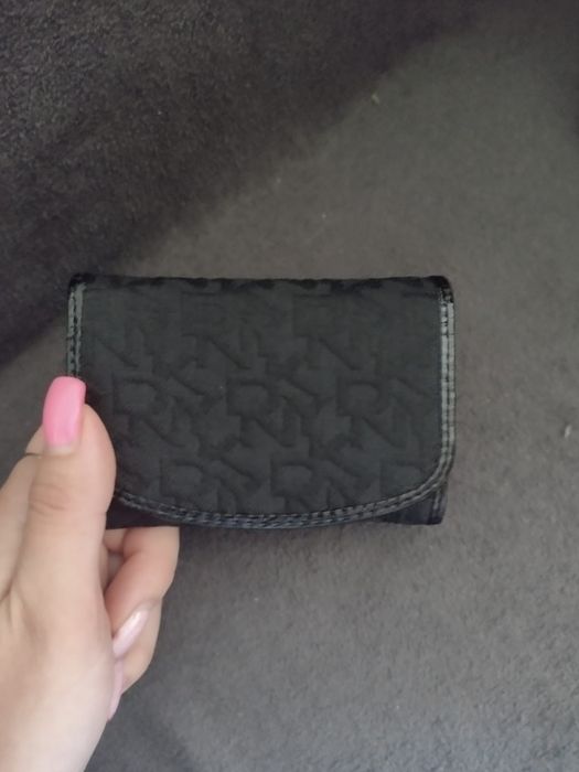 Portfel czarny DKNY