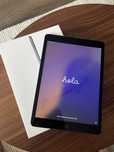 iPad 9 gen 64 GB Wi-Fi + etui Laut GRATIS