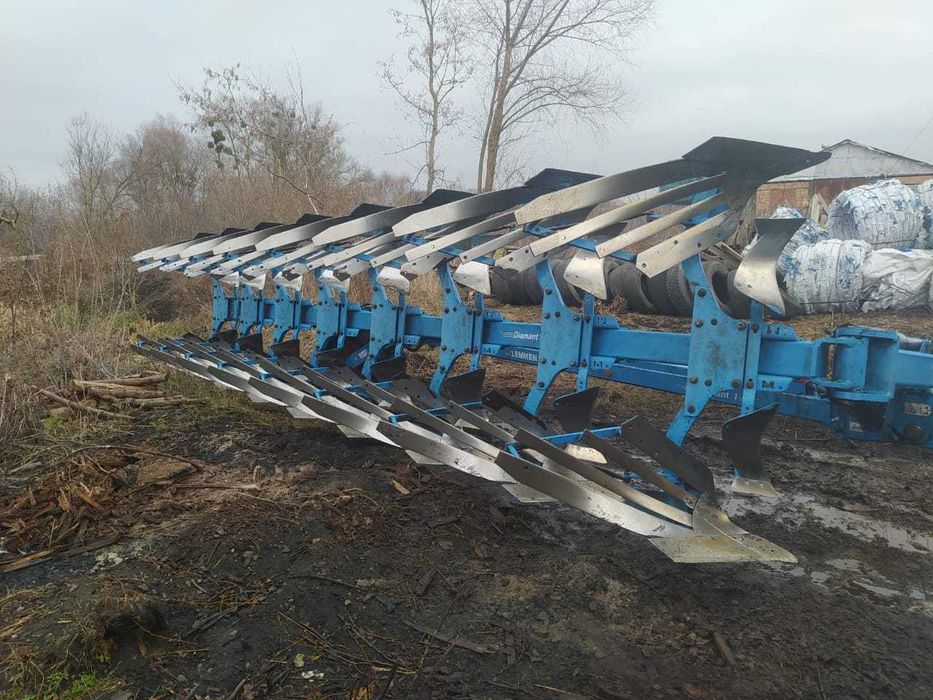 Трактор колісний Massey Ferguson