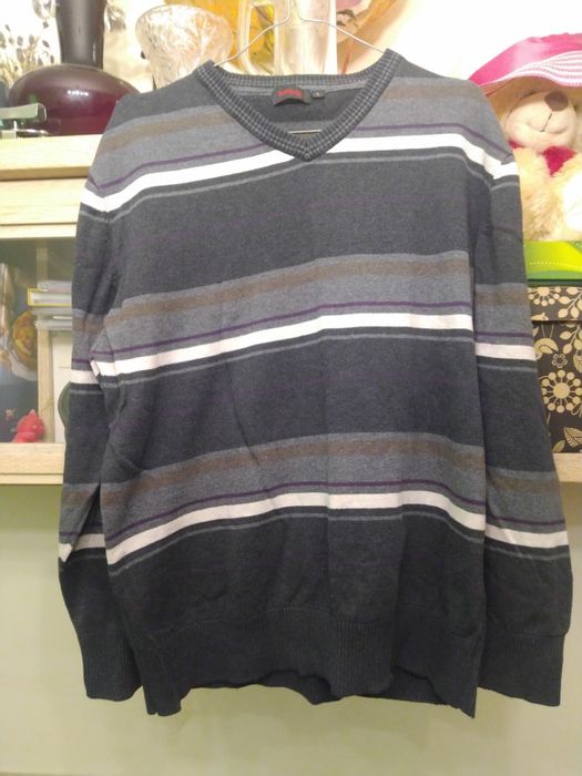 Sweter w paski Magnum