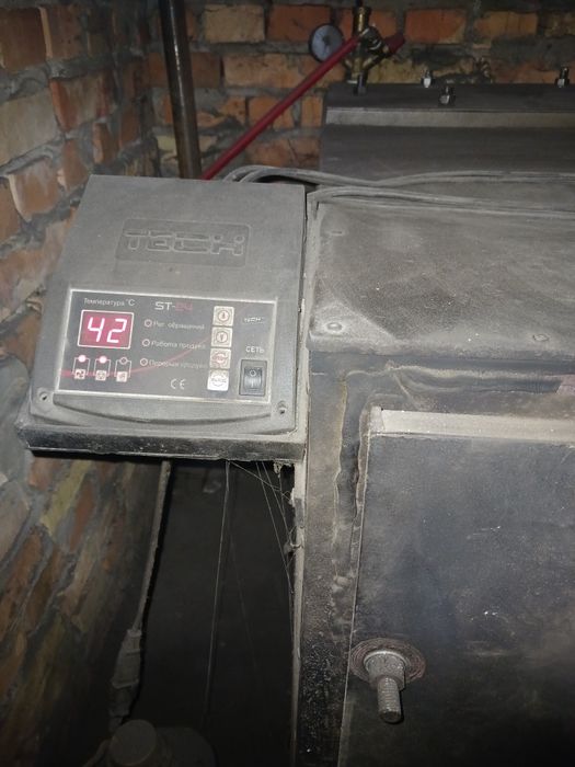 Твердопаливний котел, буферна ємність 560л, розширюючи баки, насоси