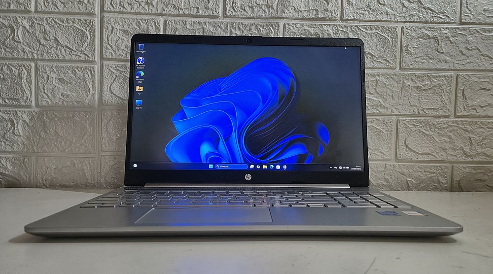 HP 15S 11ª Ger/ 12GB RAM/ SSD muito bom