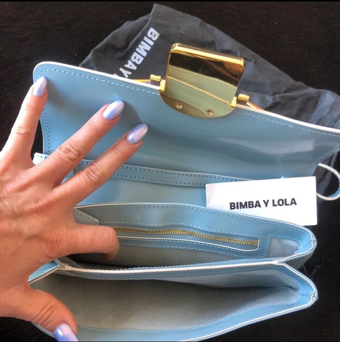 Carteira de ombro  / clutch couro envernizado Bimba y Lola