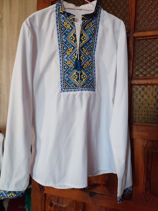 Продам вишиванку на хлопчика-підлітка