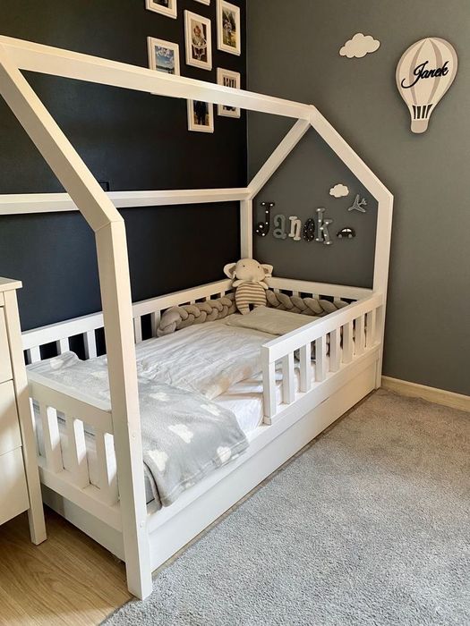 Łóżko domek, drewniane , białe, bezbarwne, wysyłka 24h