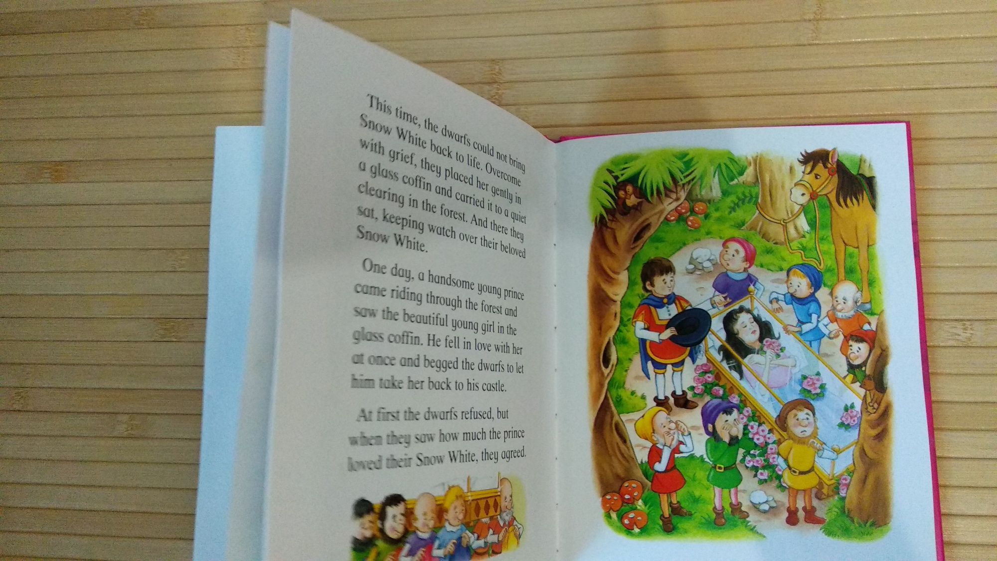 Книга Snow White Белоснежка на англ