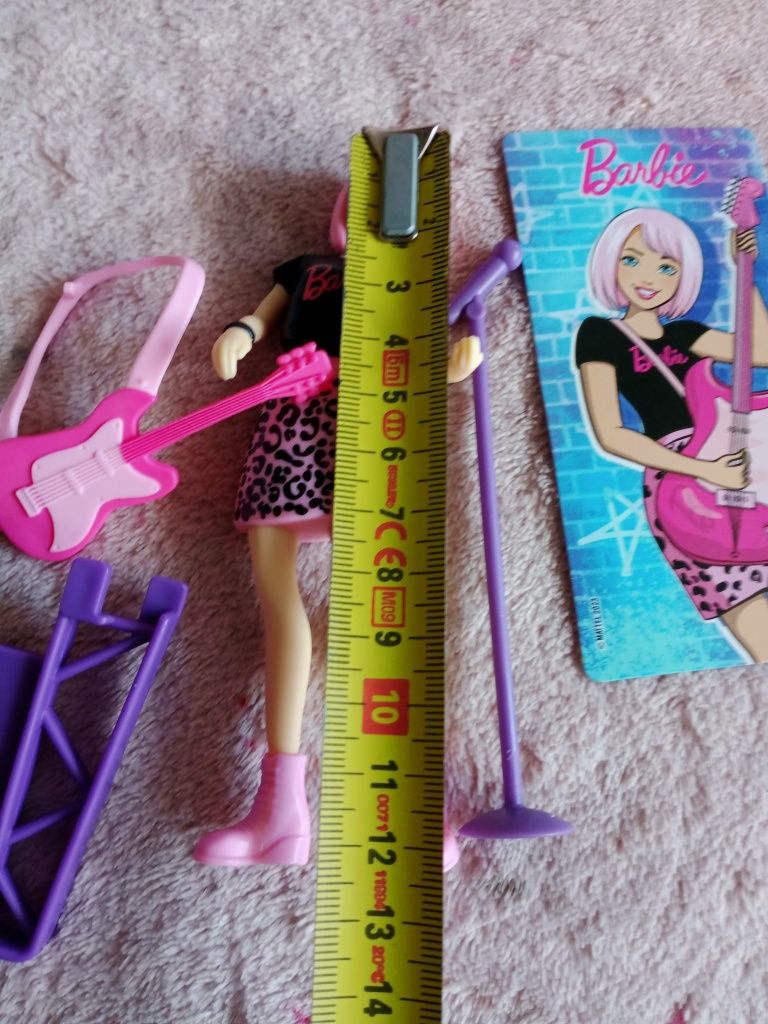 Barbie z gitarą mega Kinder niespodzianka