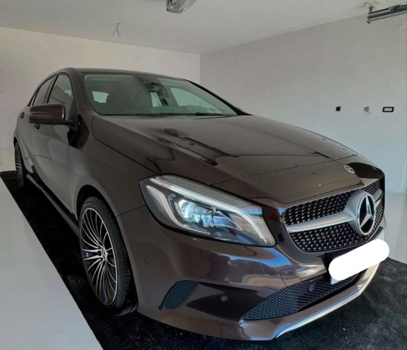 Mercedes-Benz A180d Style IRREPRENSIVEL!