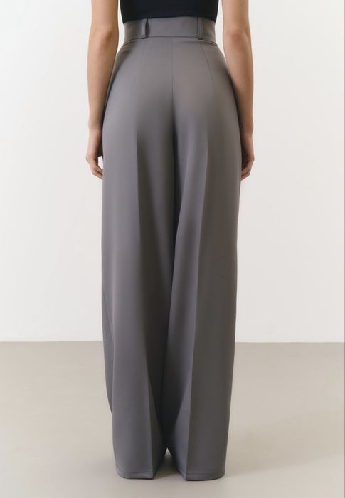 Брюки палаццо в чорному кольорі