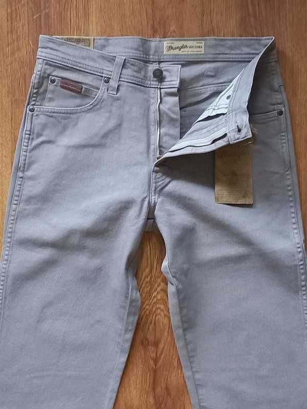 Nowe, męskie jeansy Wrangler. Arizona Stretch, rozmiar 30 / 34