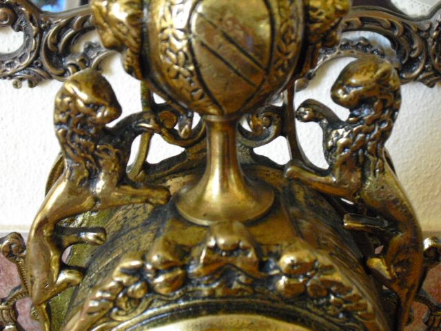 Relógio de mesa em latão, 6kg