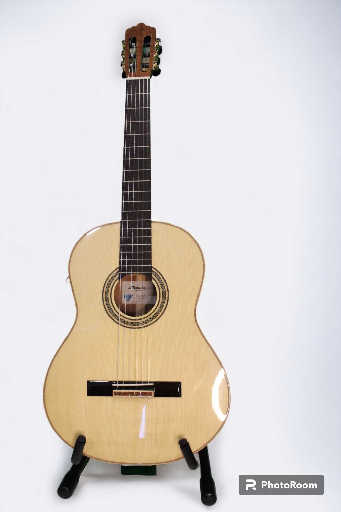 Guitarra Clássica "La Mancha" Opalo SX (Nova)