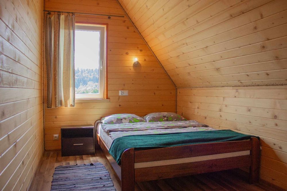 Sielanka-Domki Całoroczne z Kominkiem Jacuzzi Sauna Bezmiechowa