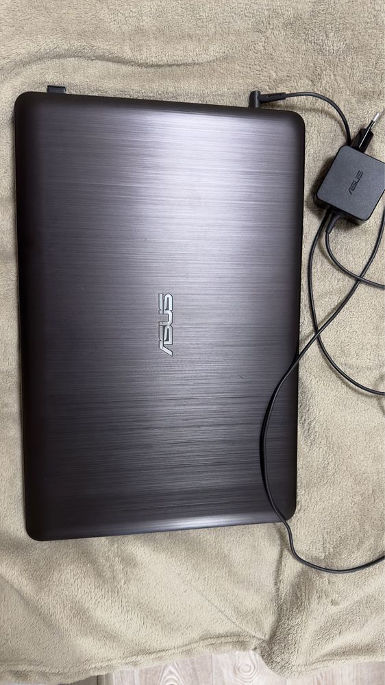 Ноутбук Asus X540S/15.6 HD/Pentium N3700/4Gb (Ідеальний Стан)