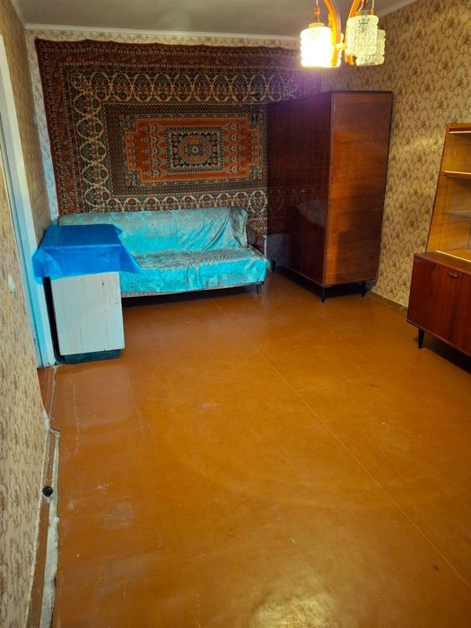 Продажа2ком.квартирыВиноградарь подол.р-н.пр.Свободы28