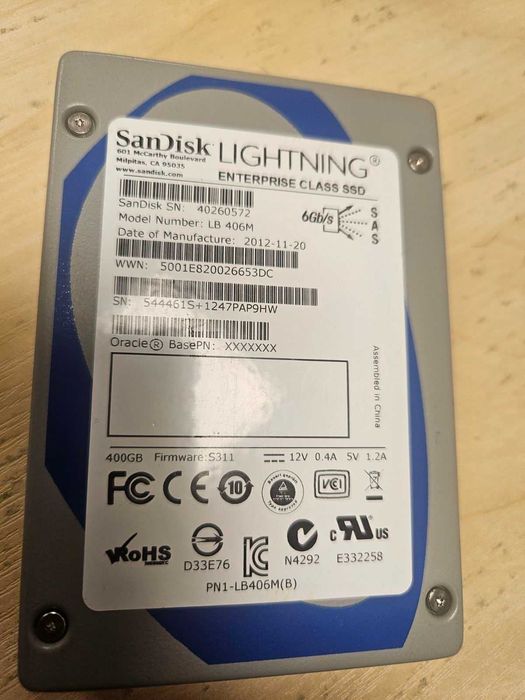Серверні MLC SSD 400gb sas2 SanDisk 6g. 11шт
