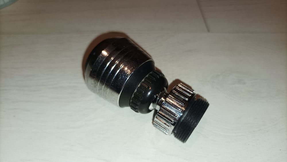 Аэратор насадка на кран экономитель воды.