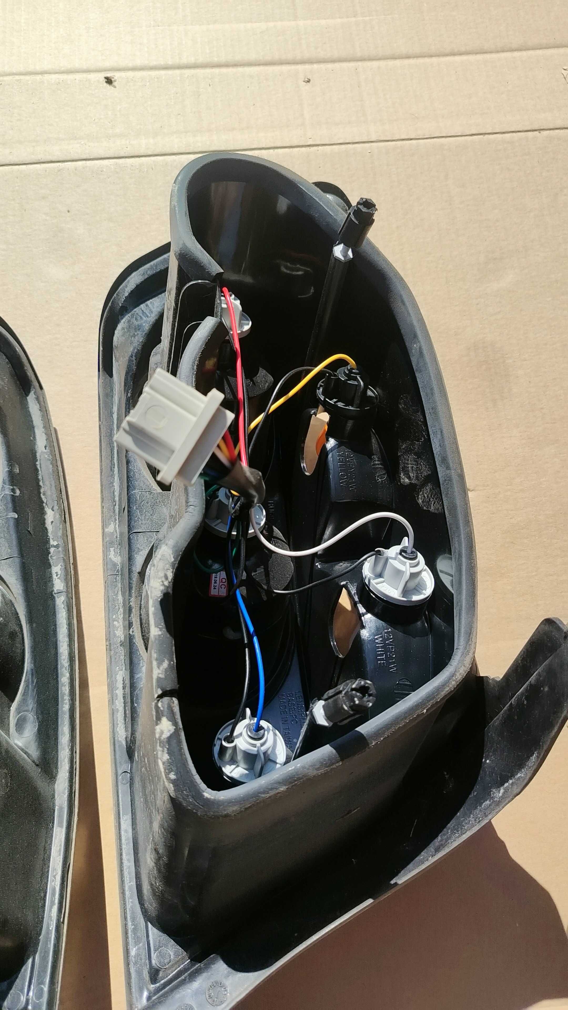 Lampy tył Lewa Prawa Kpl Peugeot 407 Sedan 02-08.r SZKŁO BDB Tuning