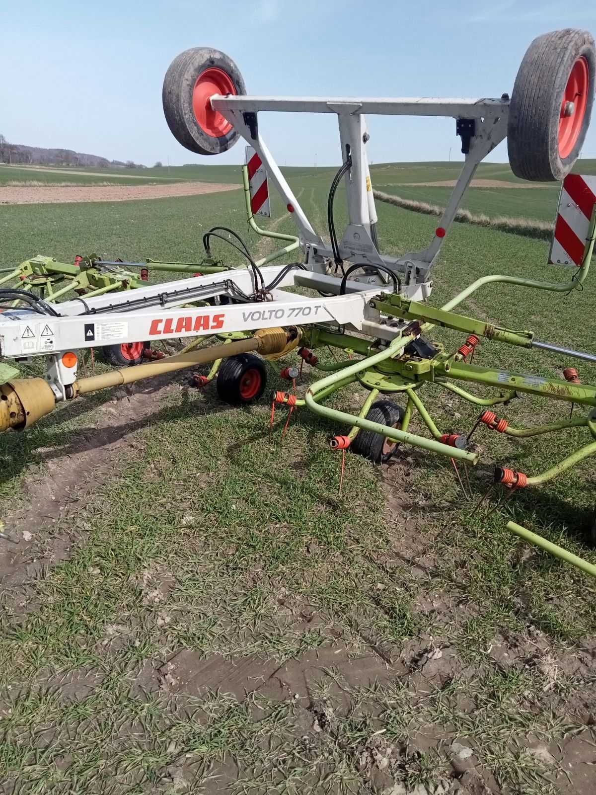 Przetsząsarka Claas volto 770 kuhn