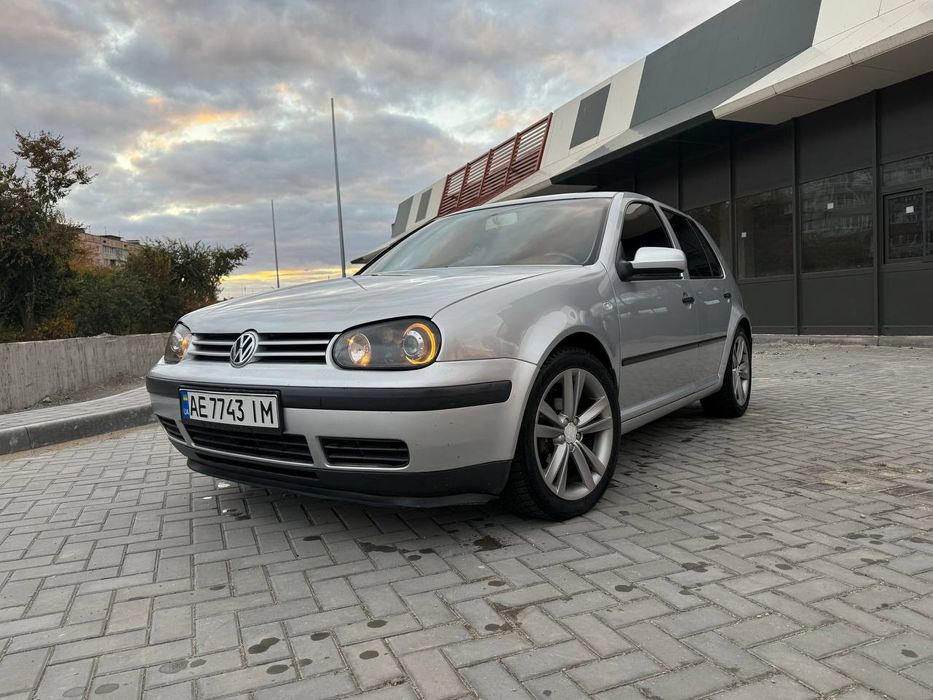 Volkswagen Golf 4 2003г.