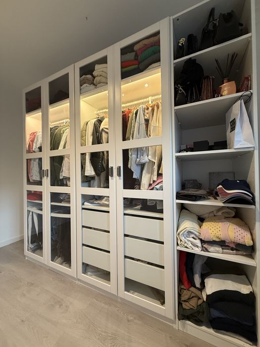 Roupeiro IKEA c/ 4 portas