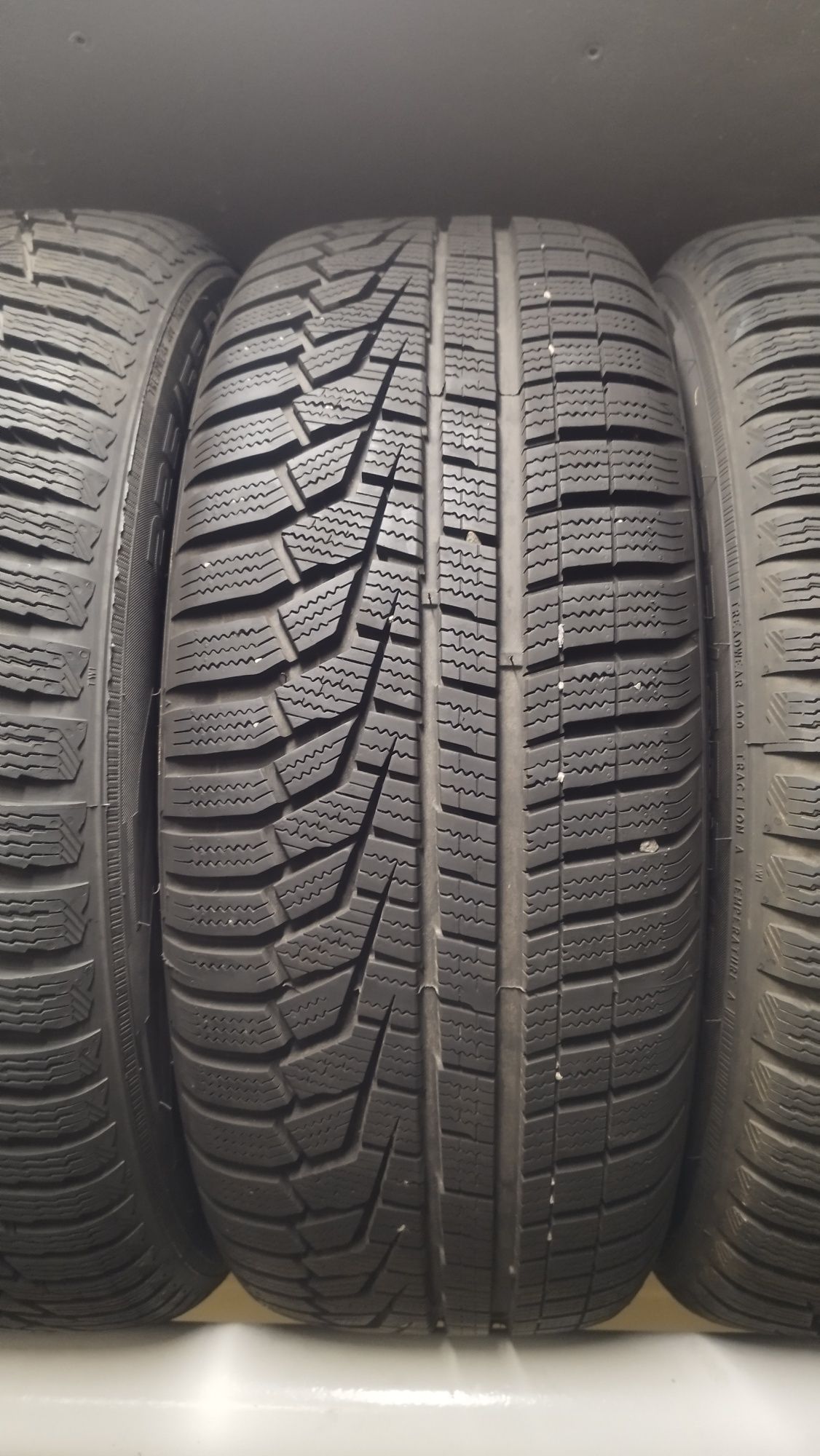 225 55 R17 zimówki 2x Nokian 2x Hankook felgi strukturalne Astra Insig