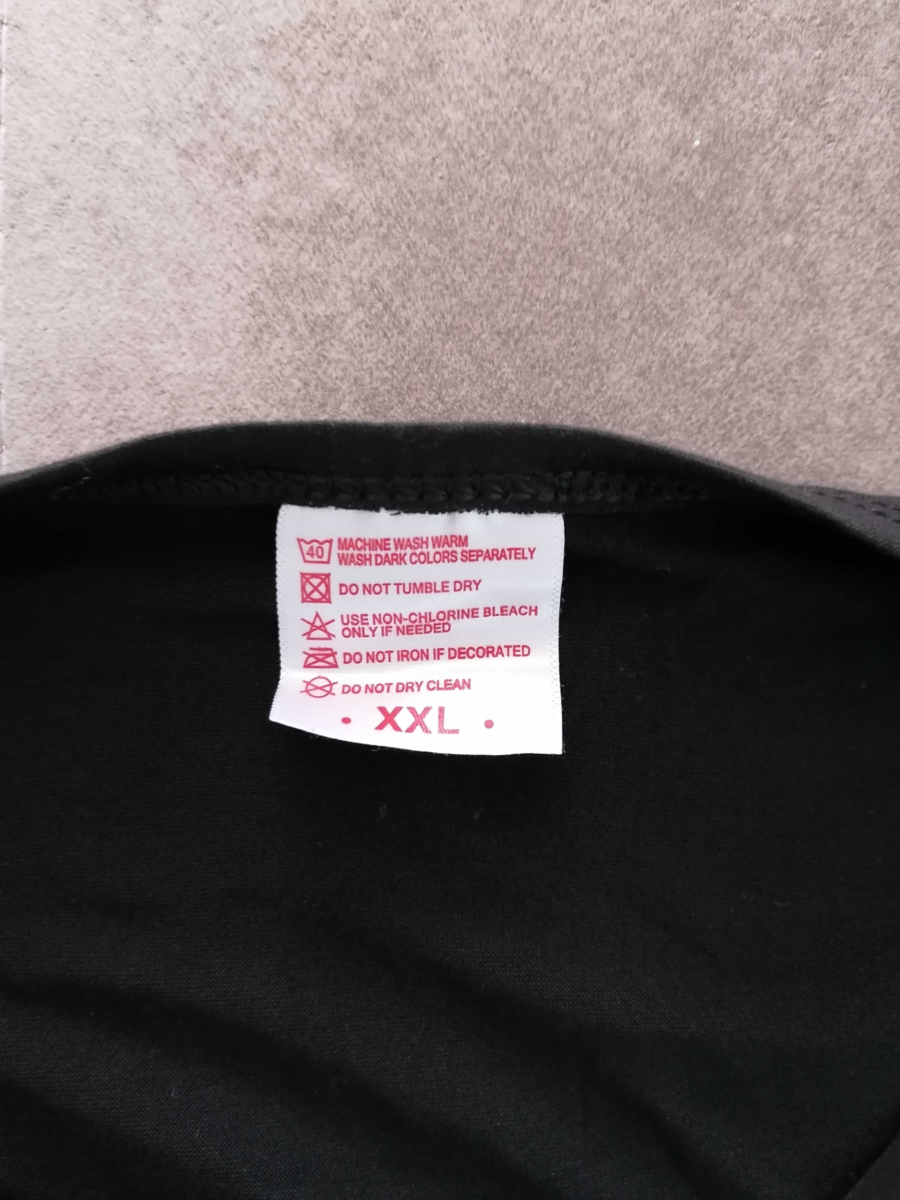 T-Shirt unisexo preta "Let's Sacrifice Tody" (Nova)