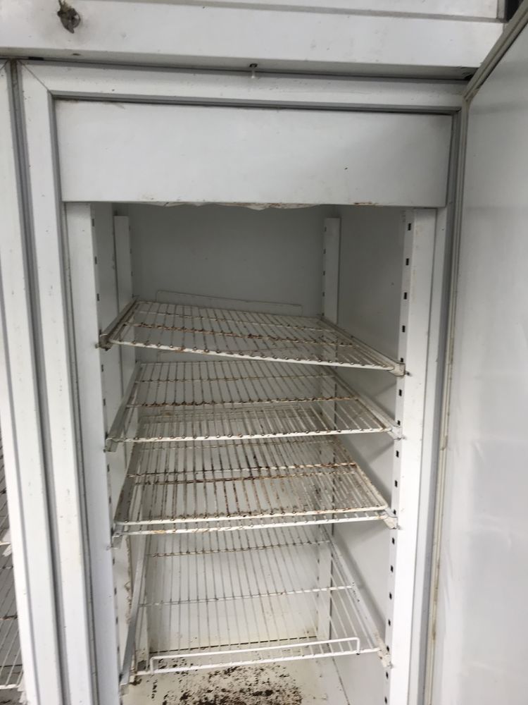 Продам холодильник шкаф