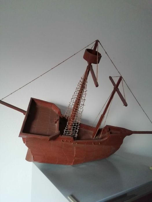 Caravela em fosforos