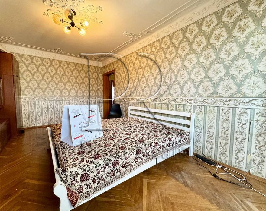 Продаж 3-к квартири Вербицького 28в Харківська Вирлиця Позняки