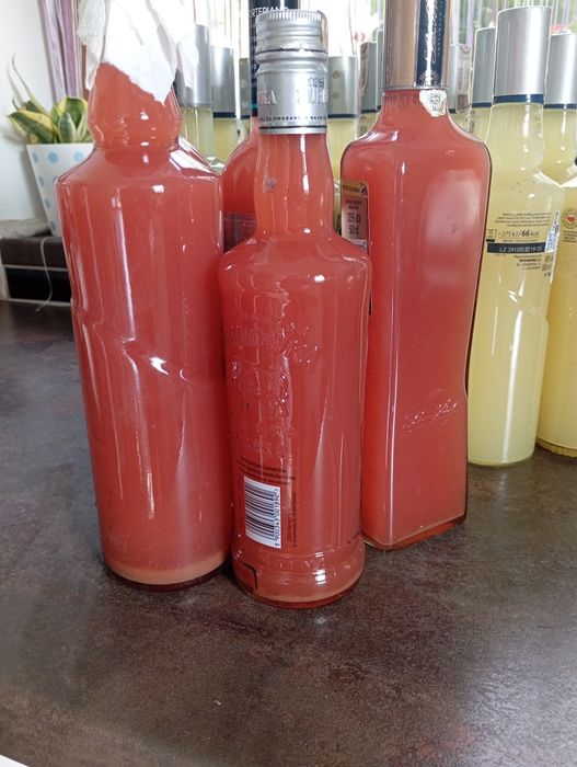 Żywy ocet z płatków róży