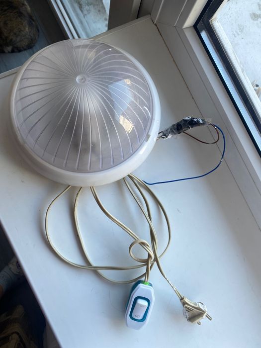 Світильник у гарному стані