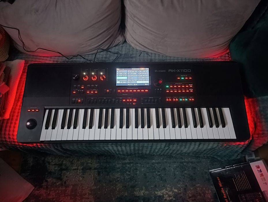 Keyboard Thomann AK-X1100