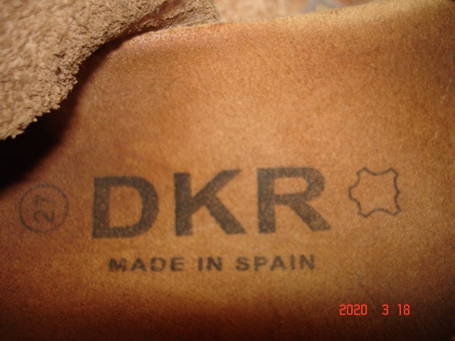 Продам детские кожаные фирменные босоножки DKR Spain 27 р.