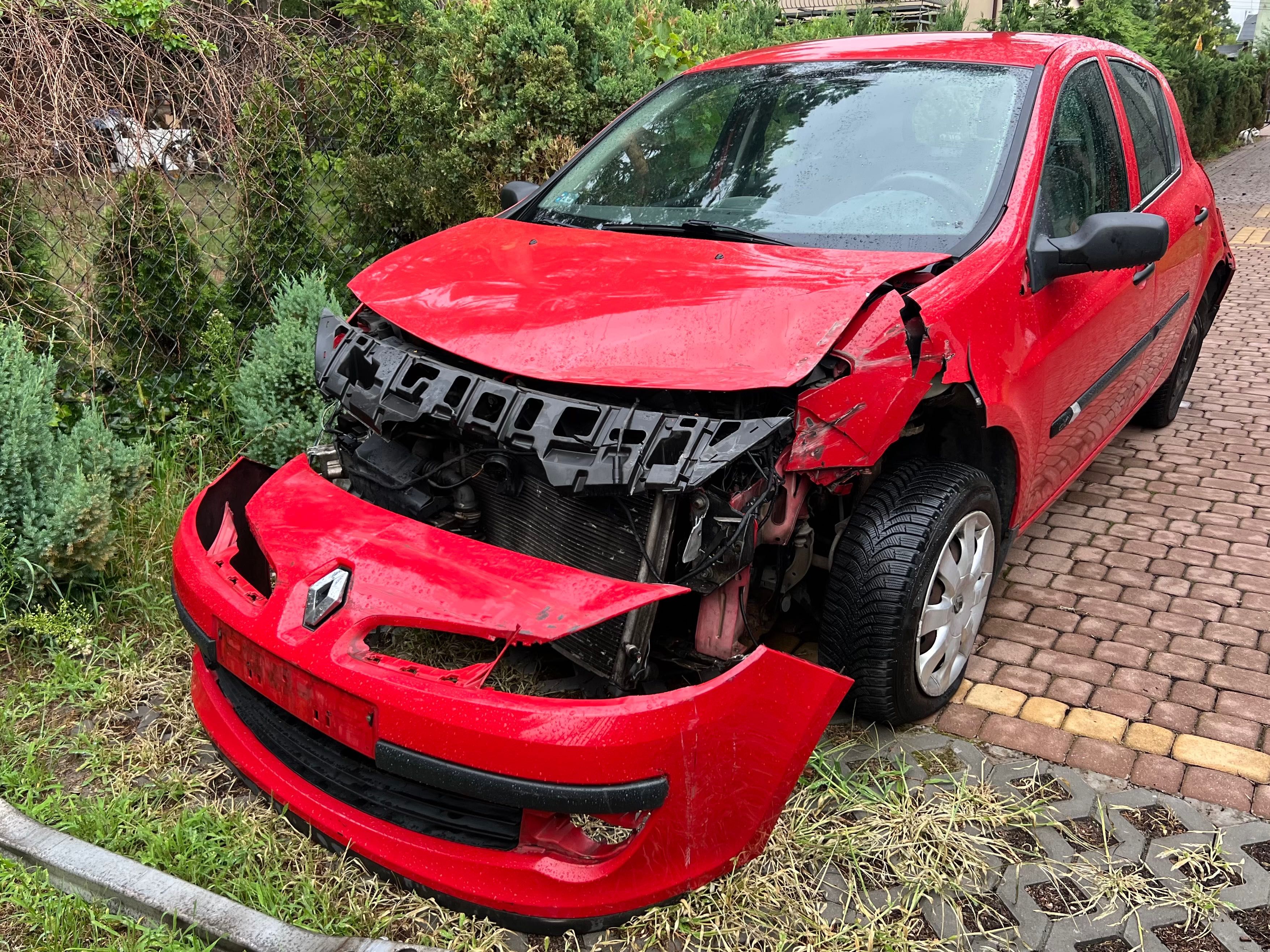 Renault Clio 3 III 1.5 dci uszkodzony
