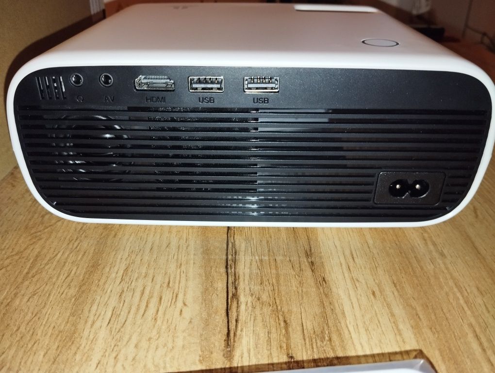 Projektor multimedialny