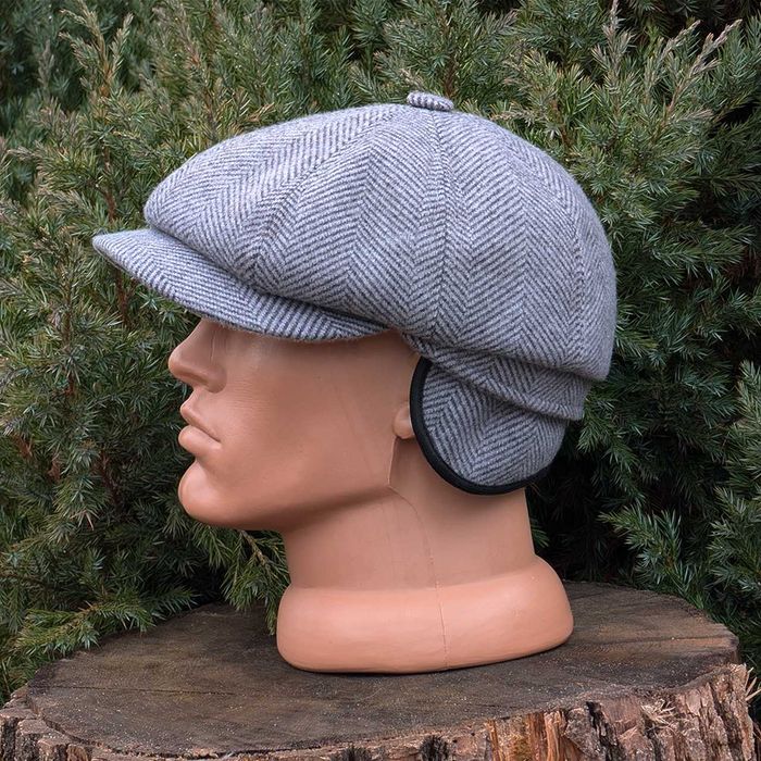 Зимняя кепка восьмиклинка хулиганка серая с ушами