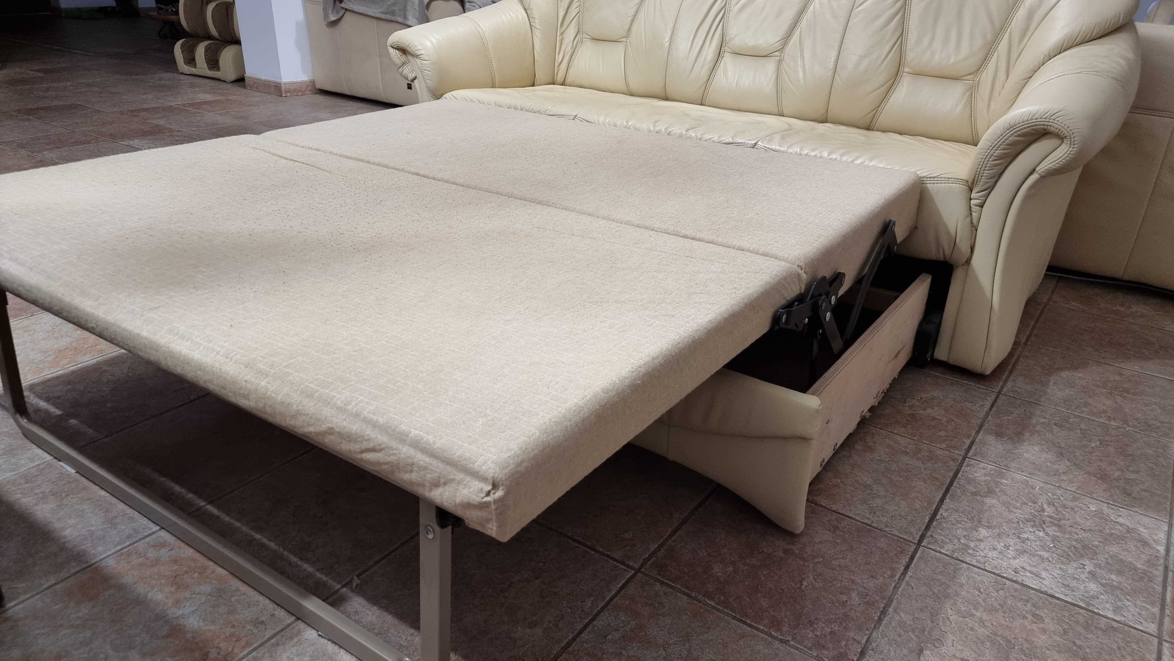 Skórzana kanapa z funkcją spania sofa jasna rozkładana skóra