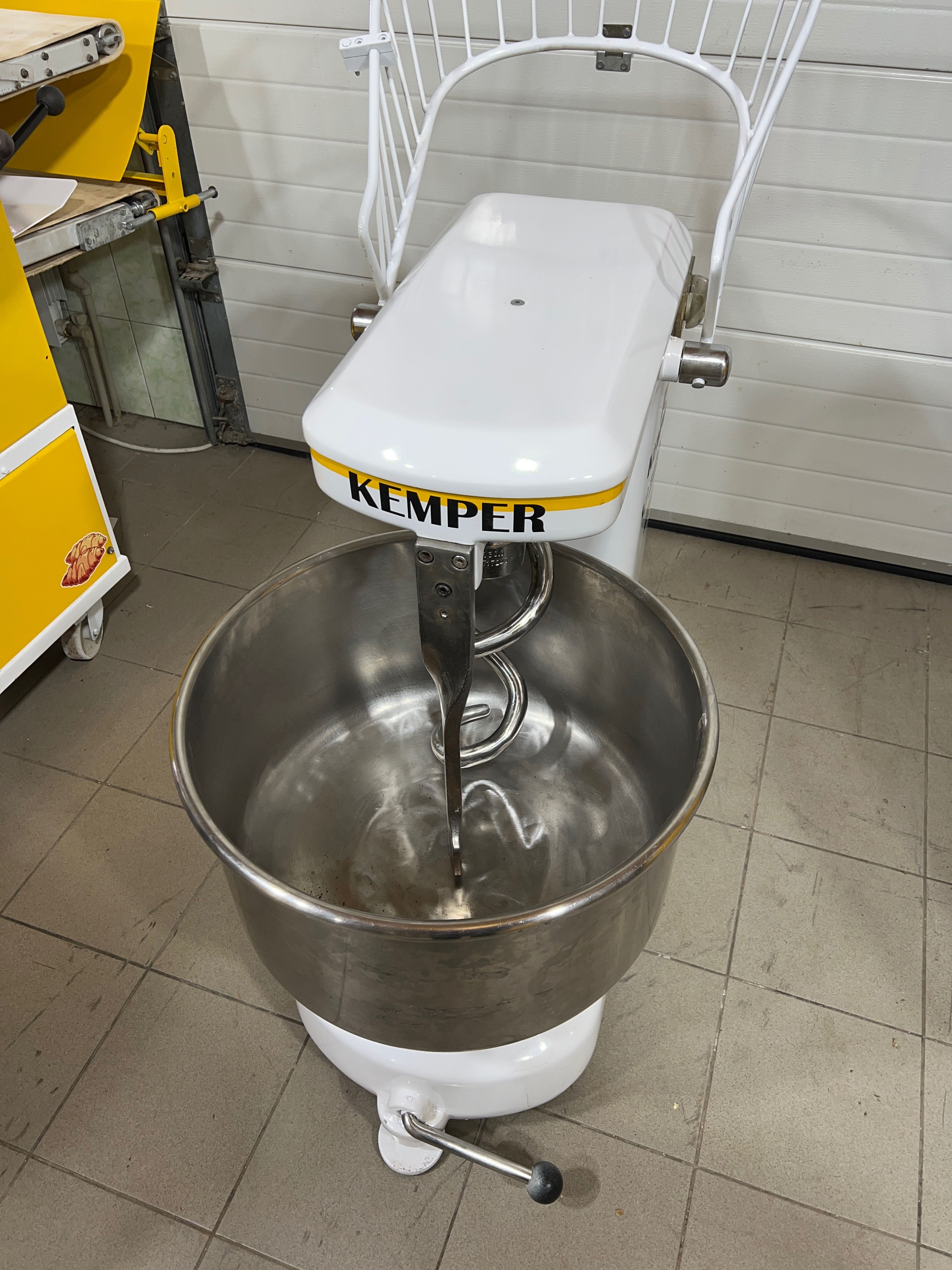 Тістоміс Kemper SP30 для міні пекарні Хлібопекарське