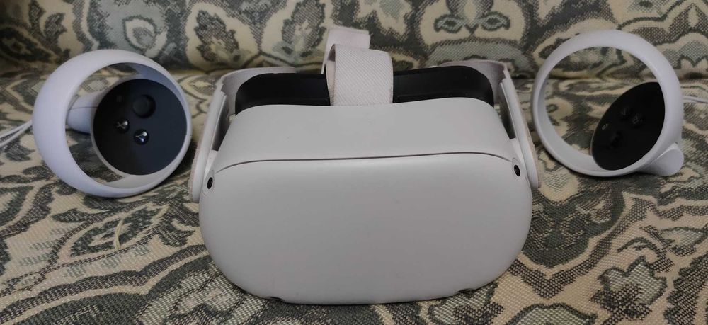Шолом віртуальної реальності Oculus Quest 2