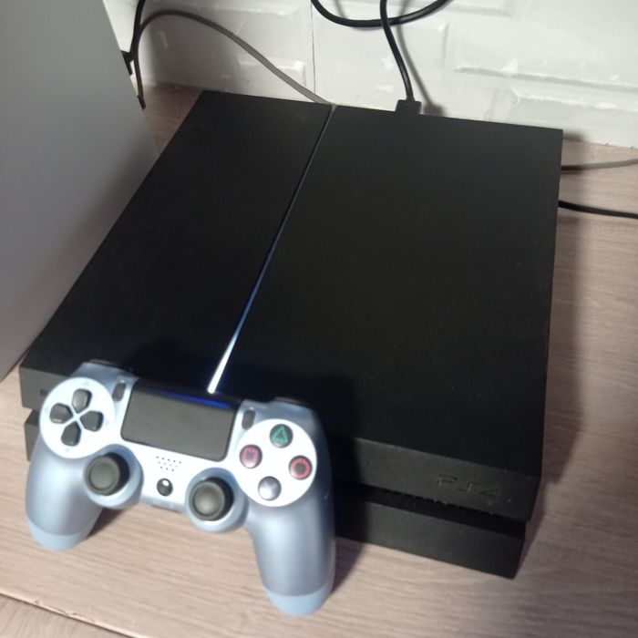 PS4.  Магазин. Рік гарантії
