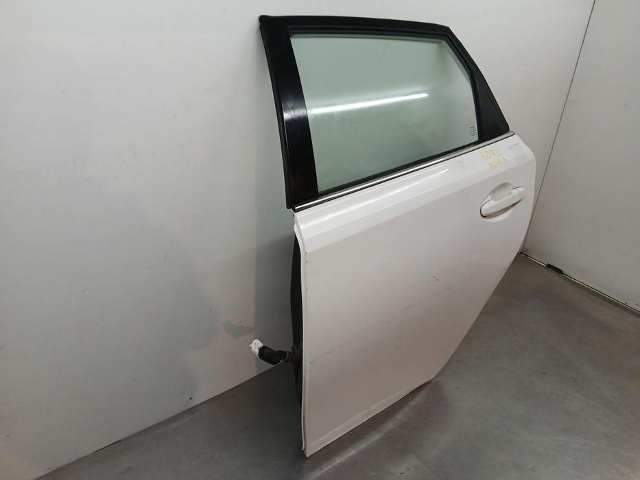 Porta trás esquerda TOYOTA Auris Hatchback (_E18_)