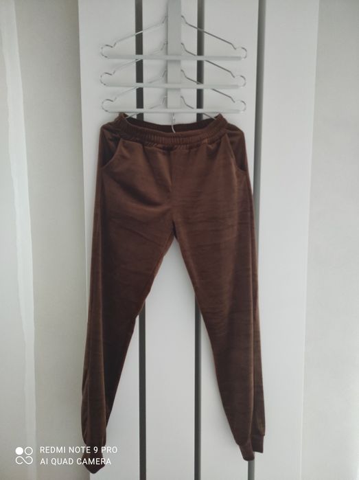 dres welurowy komplet / rozm. s-m / karmel brązowy