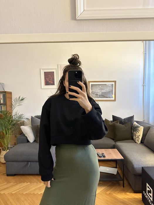 ZARA, crewneck, bluza cropped, czarna, roz. L