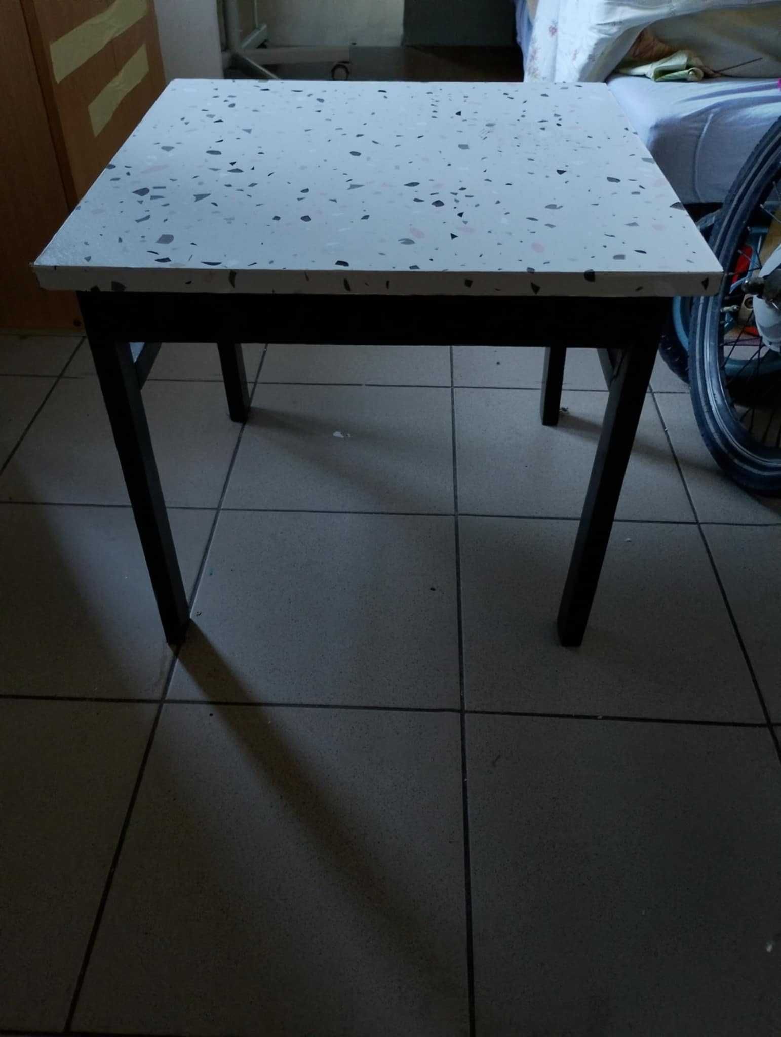 Stolik kawowy mały 50 cm X 50 cm X wysoki 44 cm