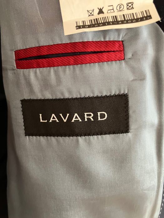 Sprzedam garnitur  męski marki Lavard