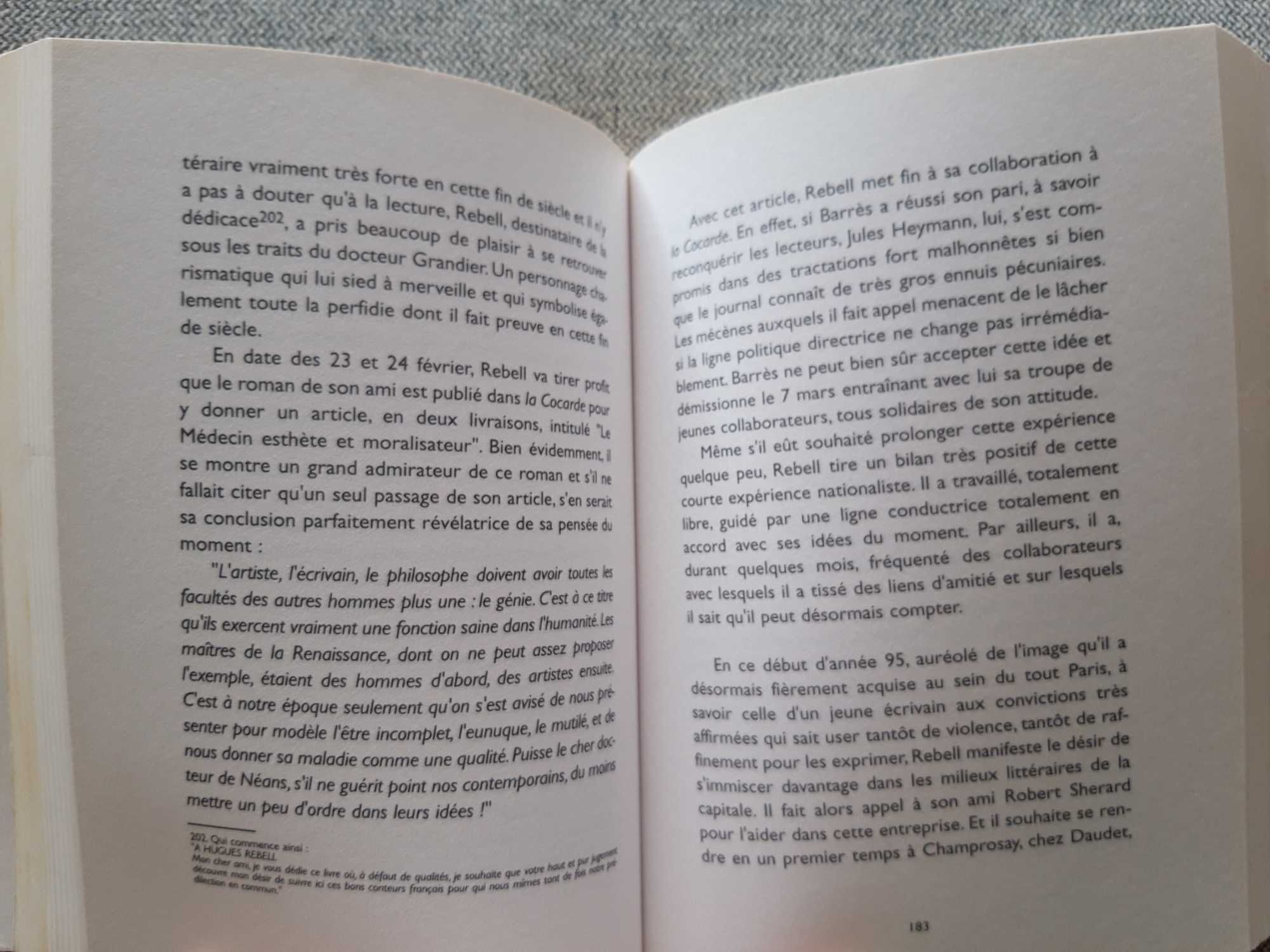 Livro "Hugues Rebell - Le diable entre au confessional"