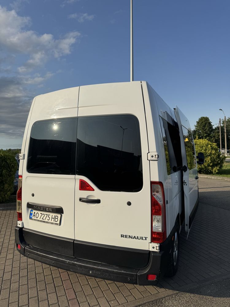 Renault Master 2011 рік